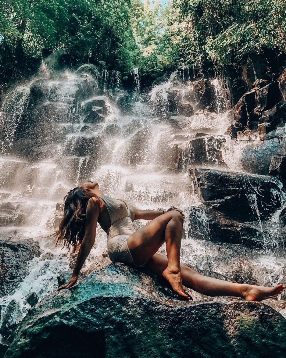 Водопад в индокитае