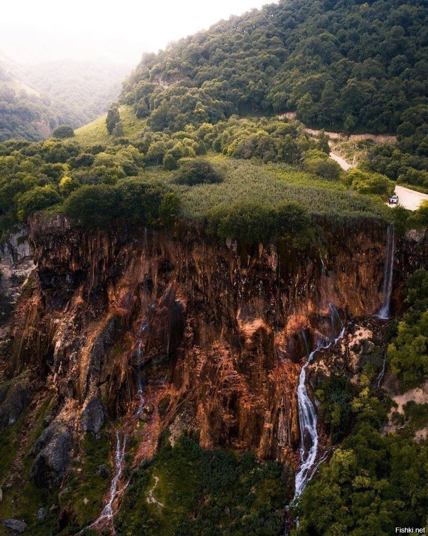 Царские водопады Гедмишх