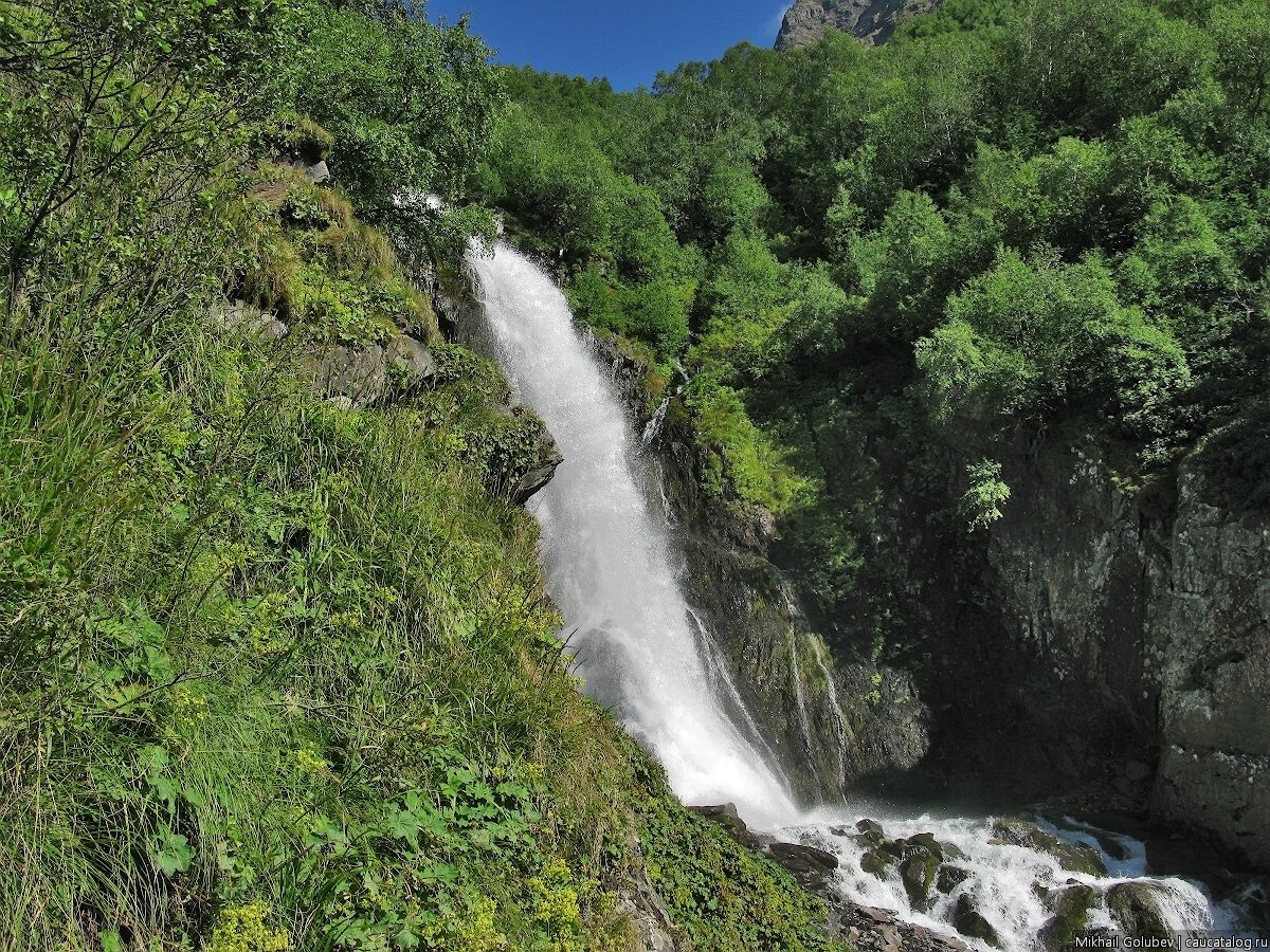 Чучхурские водопады Домбай
