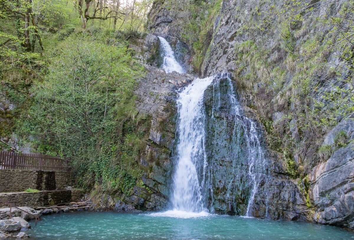 Змейковский водопад Сочи
