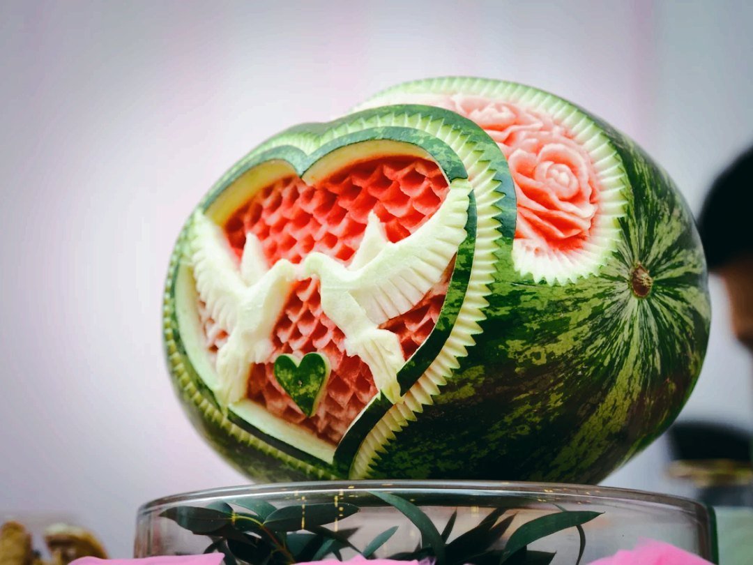Украшения из арбуза