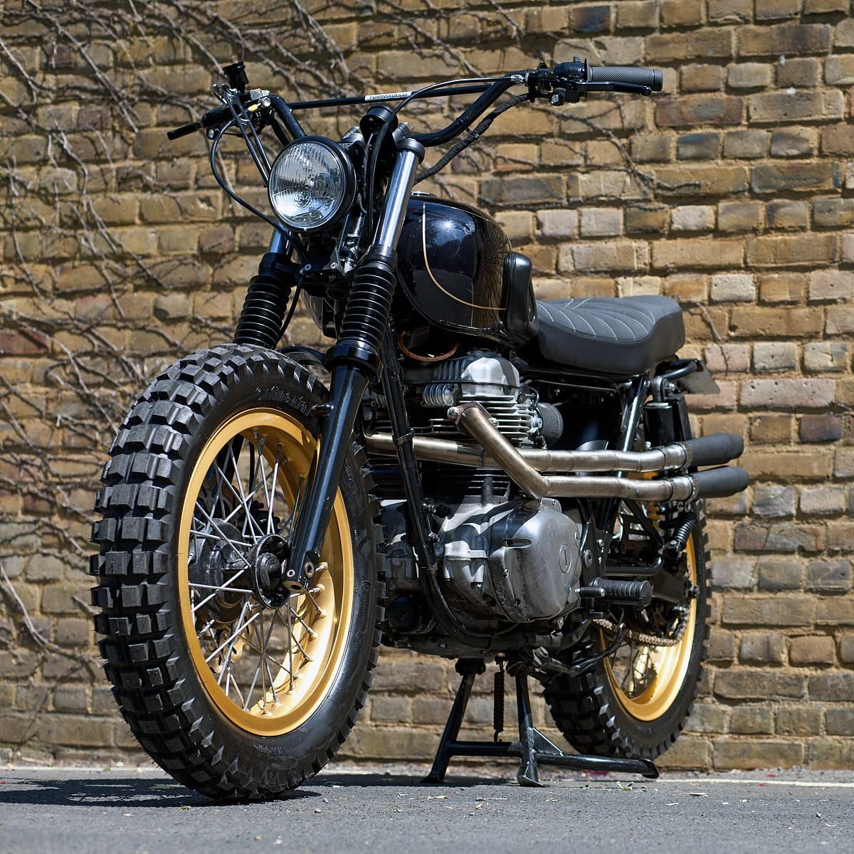 Мотоцикл Kawasaki w650