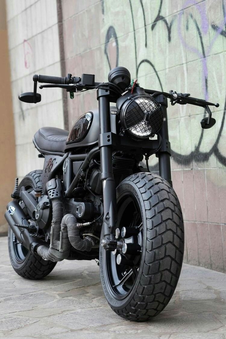 Ducati Scrambler 800 nightowl