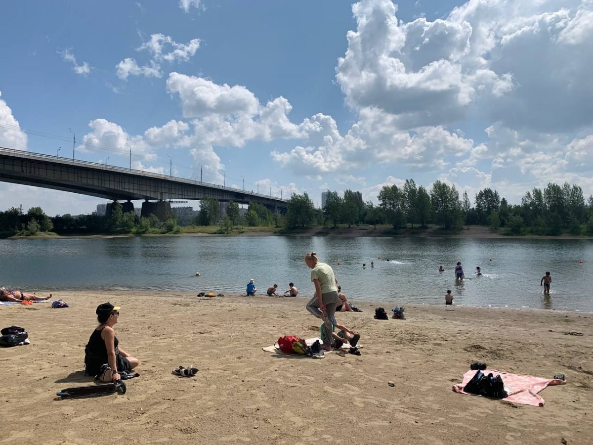 Красноярск остров Татышев пляж