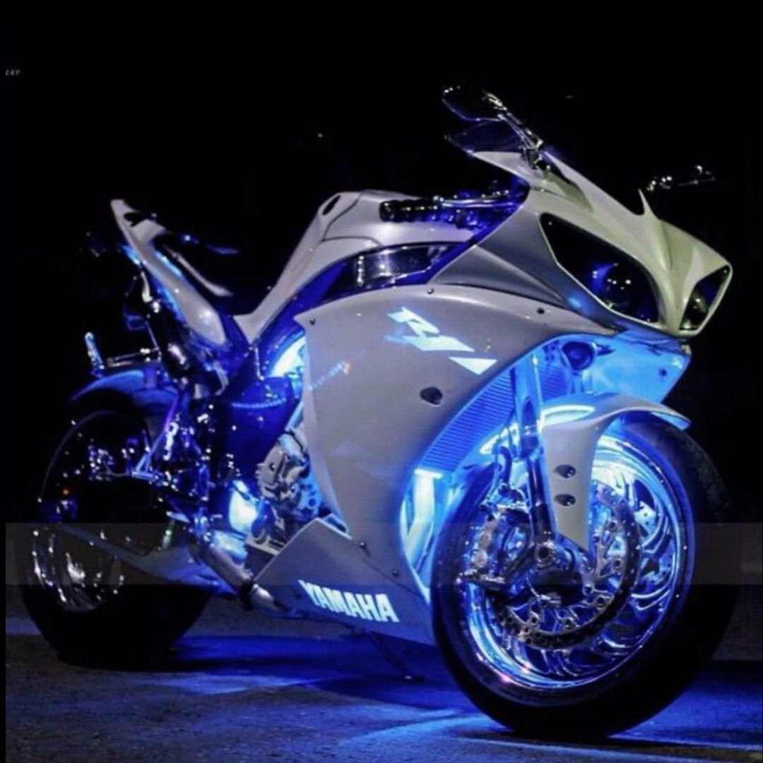 Yamaha r1 неон литры