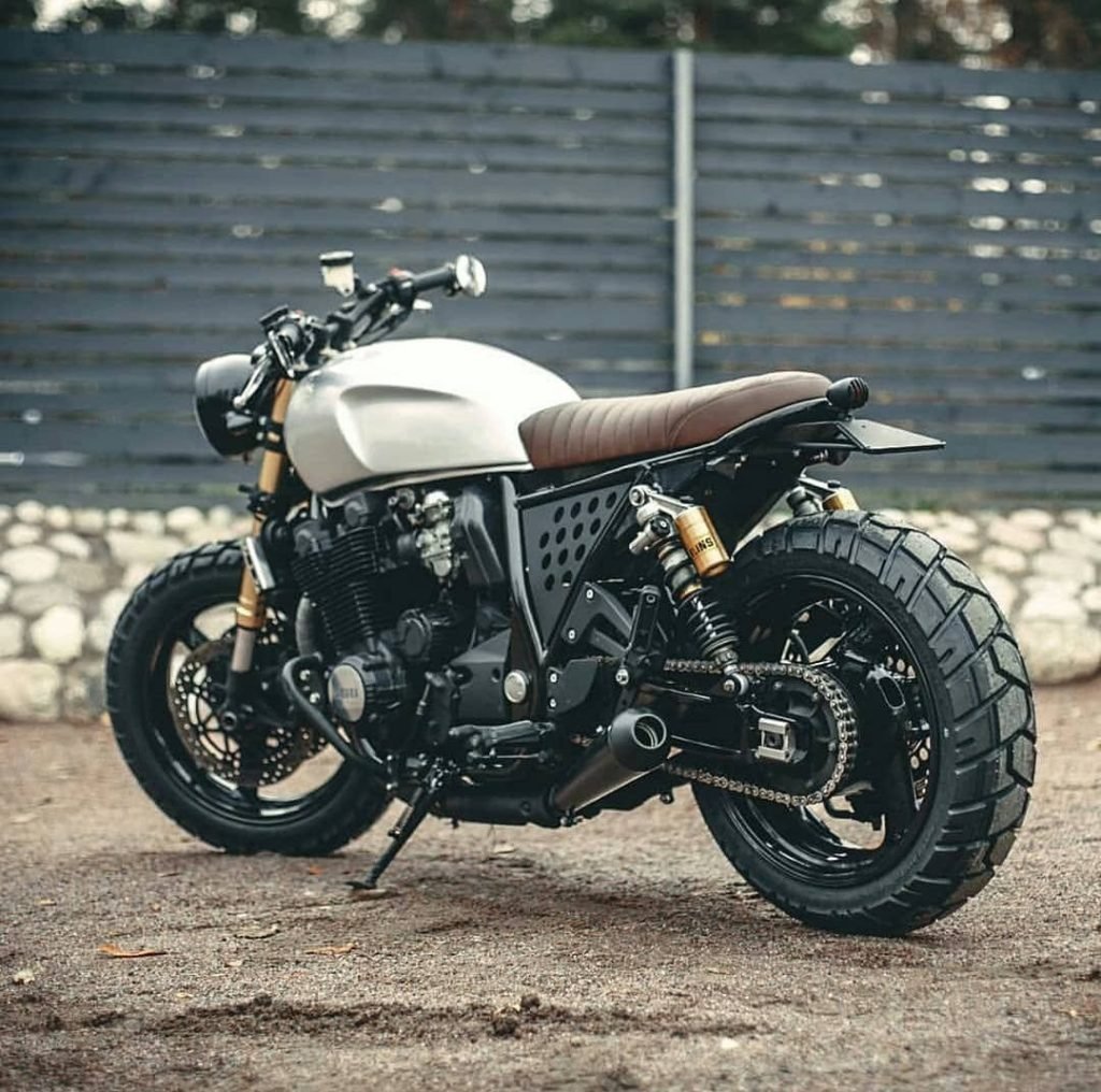 Yamaha XJR 1200 Cafe Racer