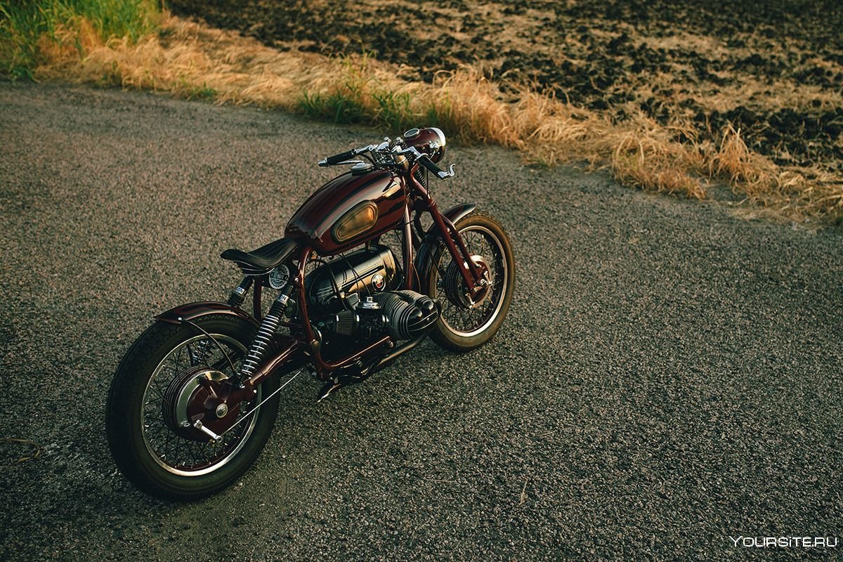 Мото кастом BMW Bobber