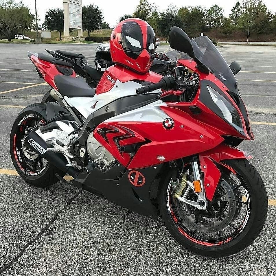 BMW s1000rr красный