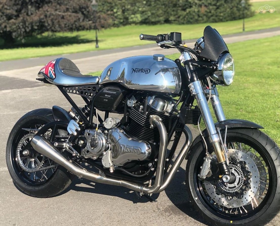 Norton Dominator 961 Street
