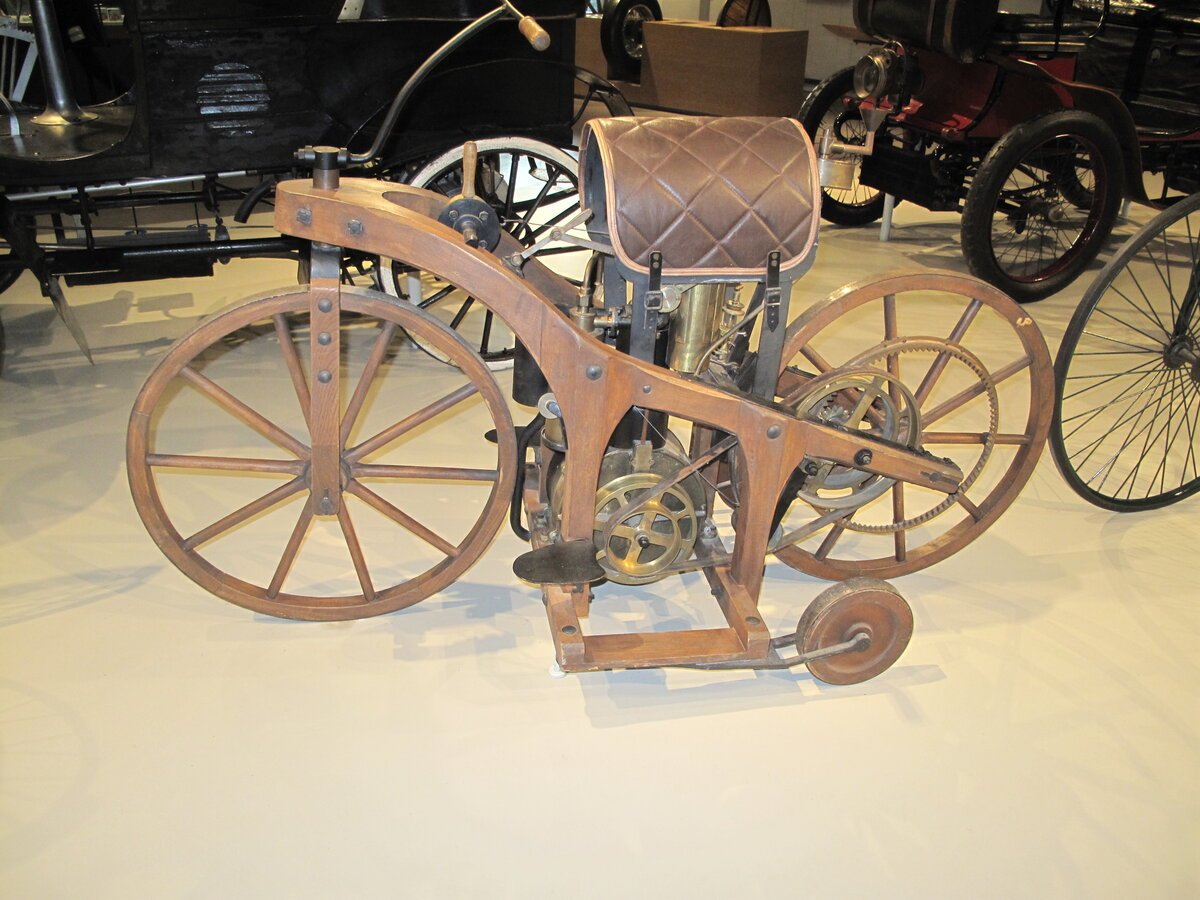 Готлиб Даймлер Reitwagen