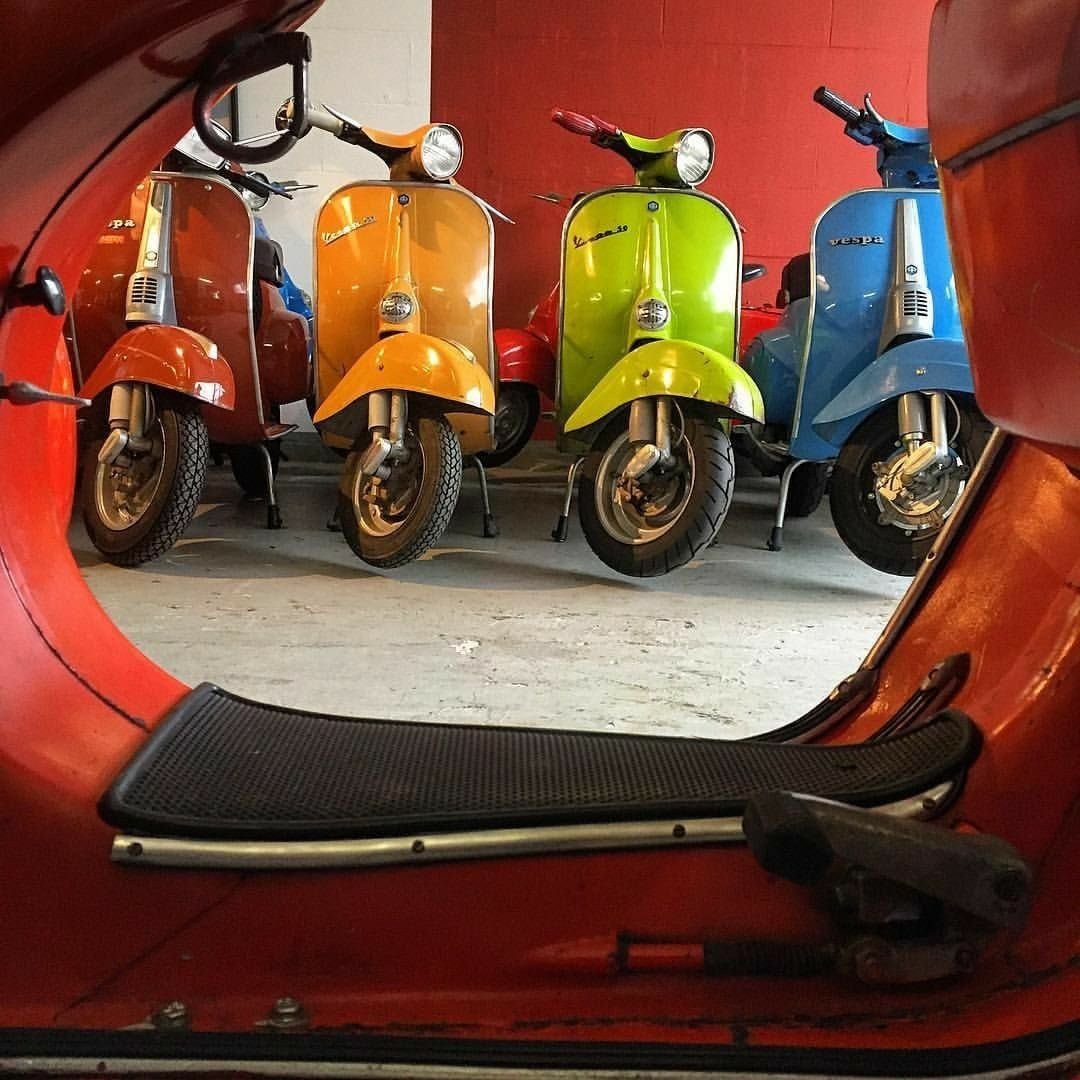 Мотороллер Италия Vespa