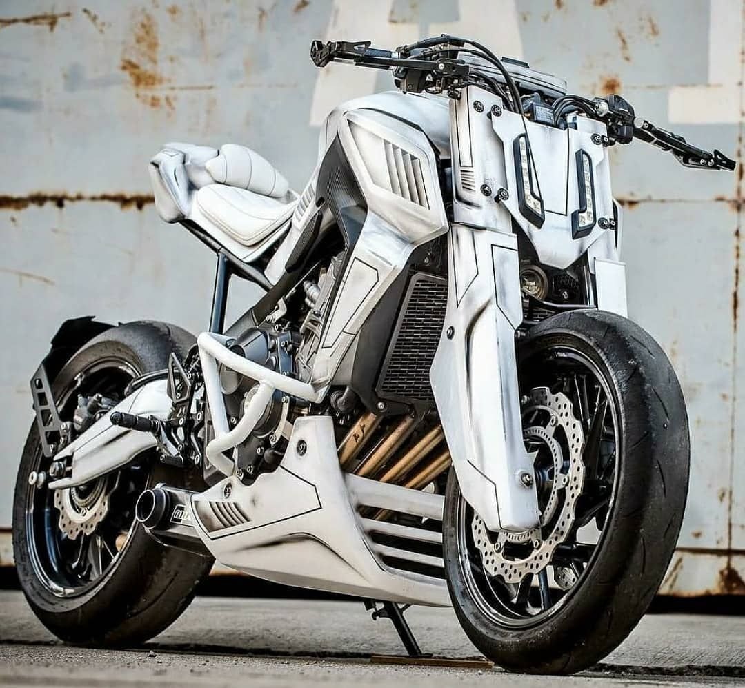 Honda мотоцикл стритфайтер