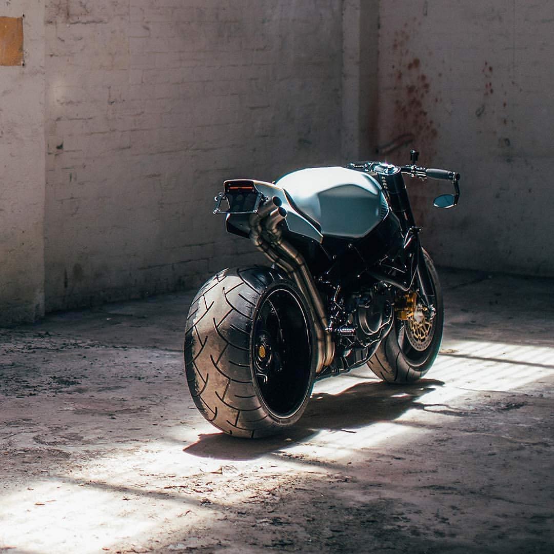 Honda CBR 954 Streetfighter