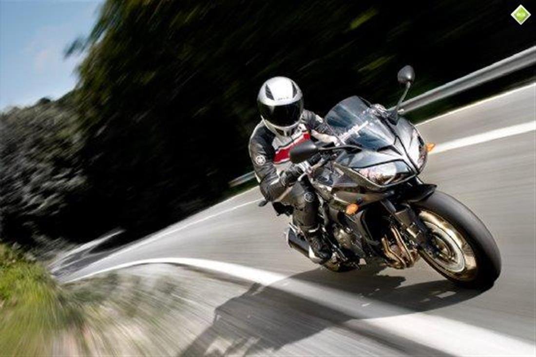 Yamaha fz1 обои