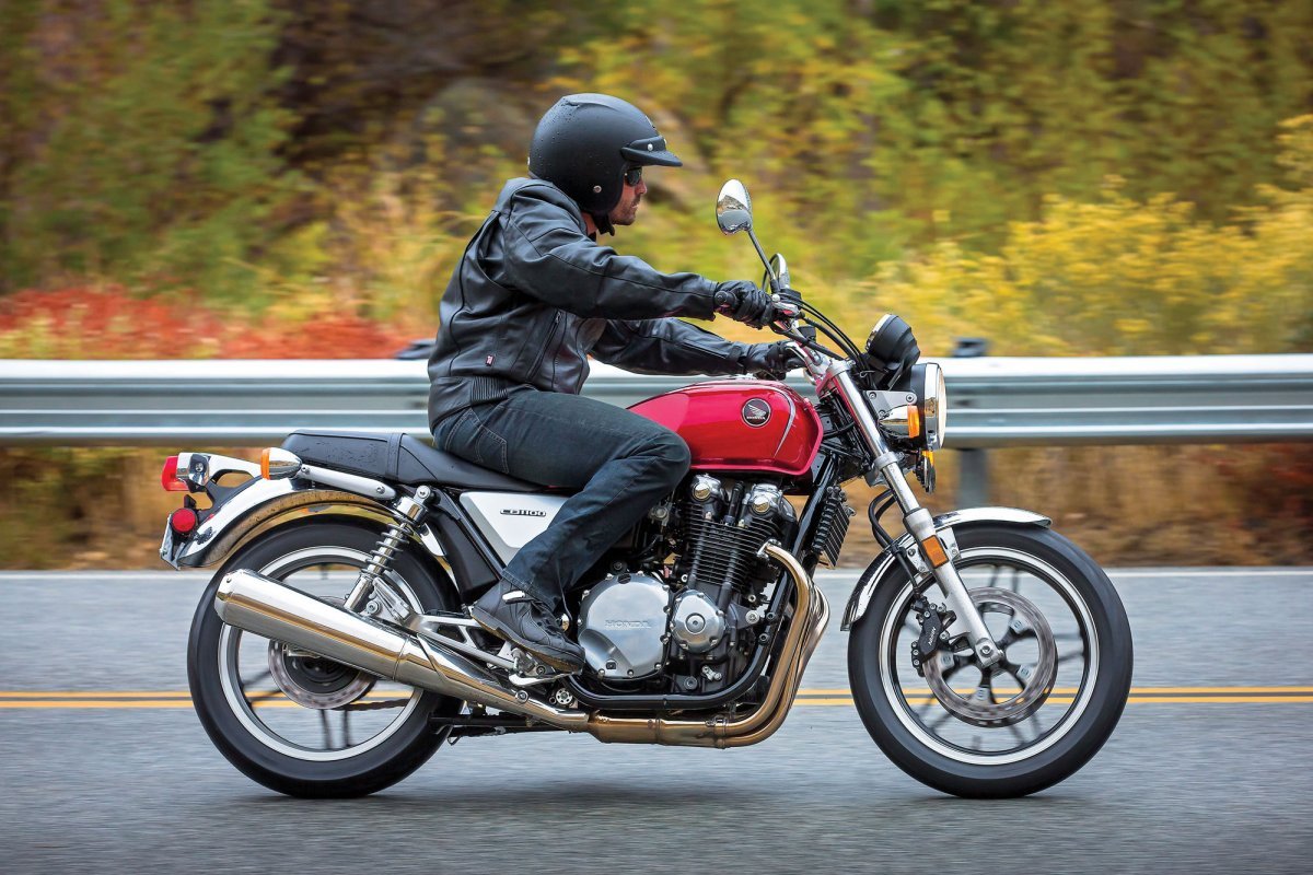 Мотоцикл Хонда CB 1100