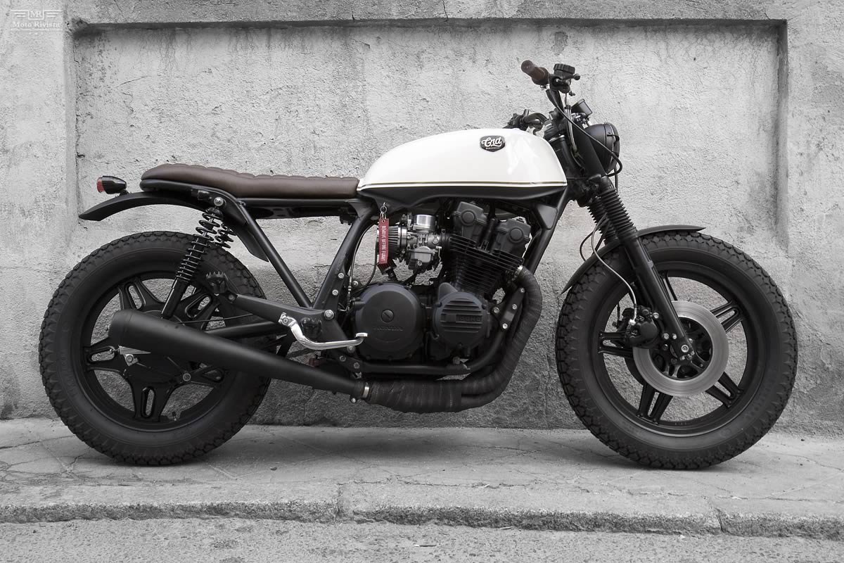 Honda CB 750 стритфайтер