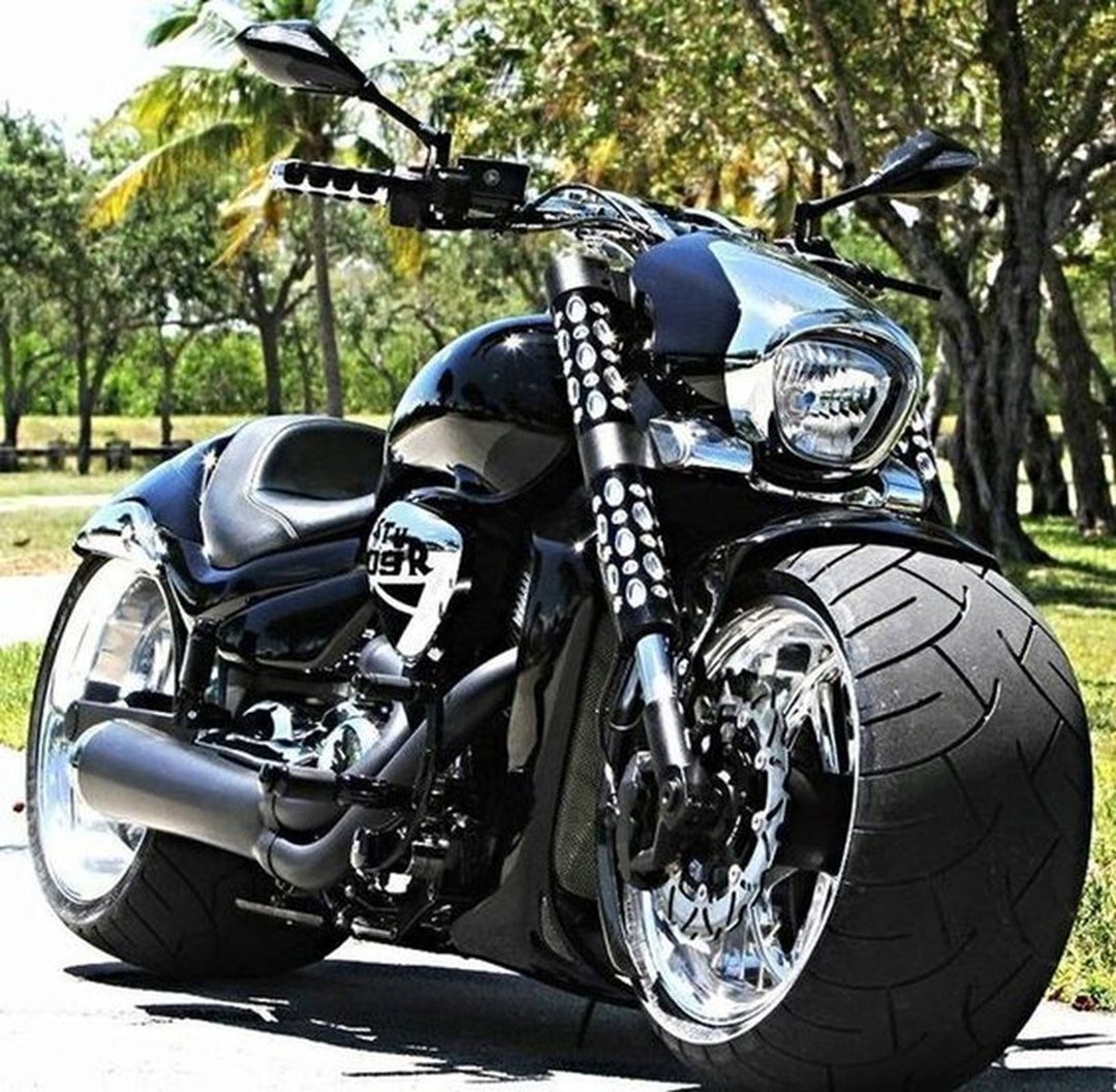 Suzuki Boulevard m109