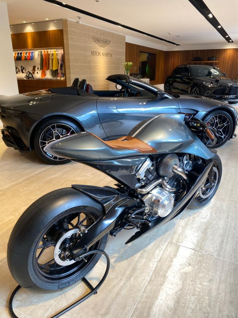 Мотоцикл Aston Martin
