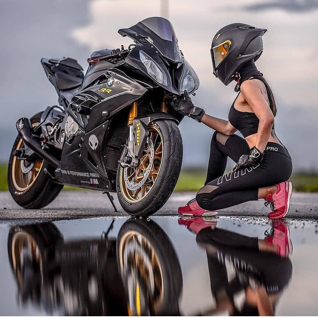 BMW s1000rr girl