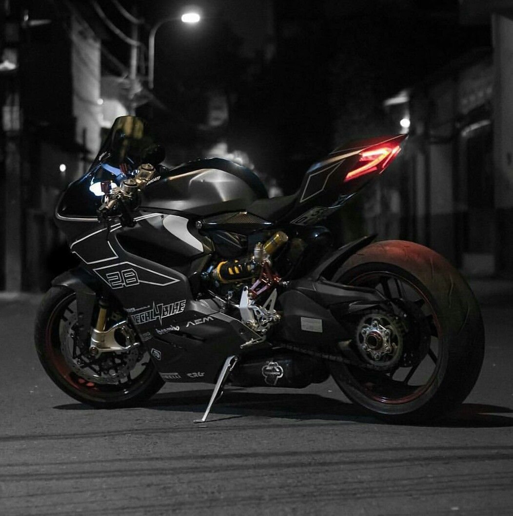 Ducati 899 Panigale Black