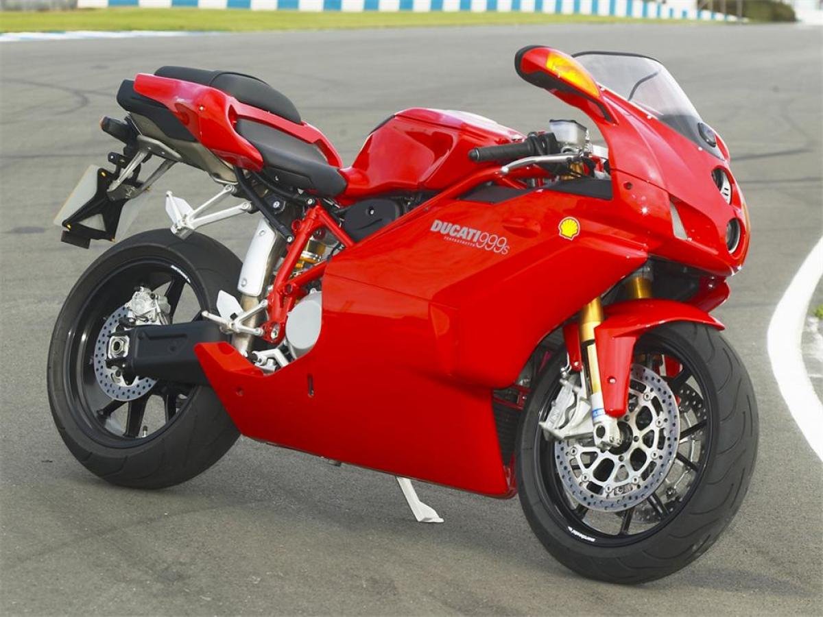 Мотоцикл Ducati 999s
