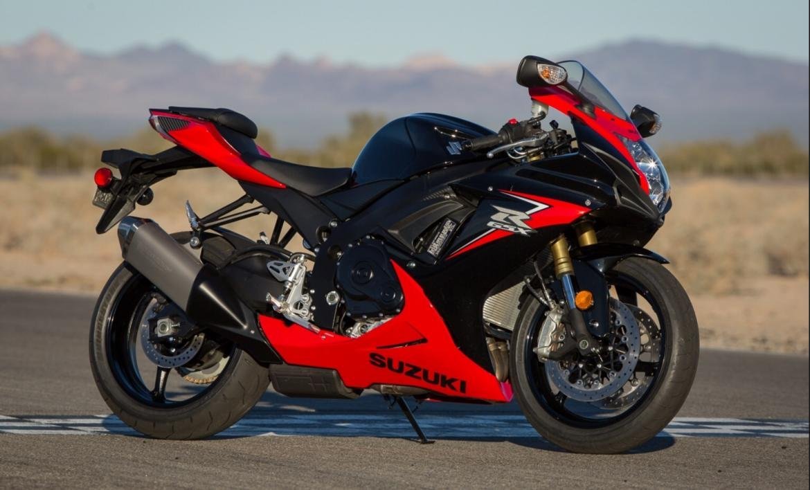 Мотоцикл Сузуки GSXR 750