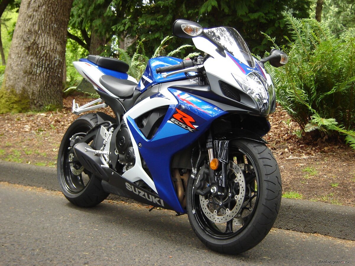 Suzuki GSXR 750