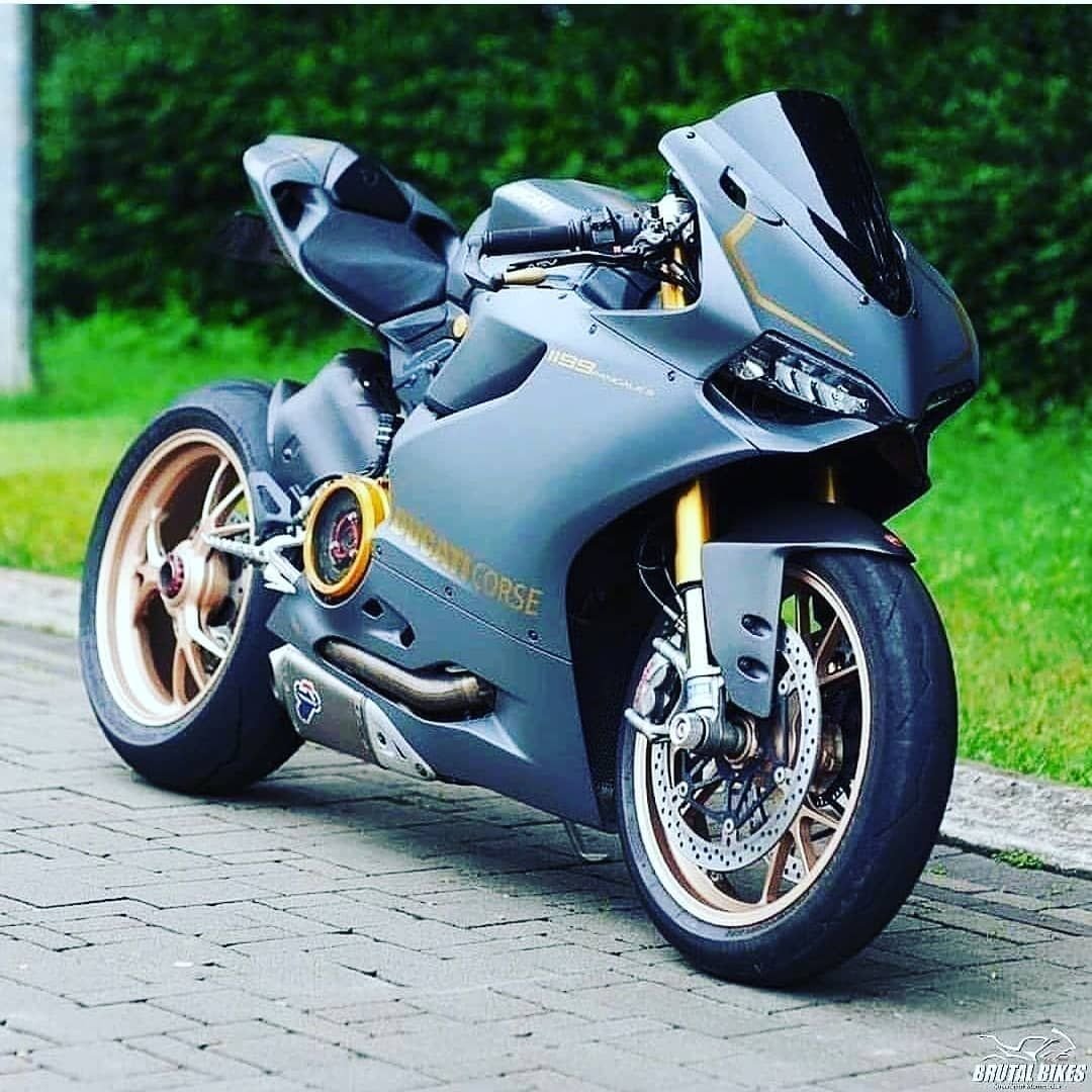 BMW мотоциклы Суперспорт