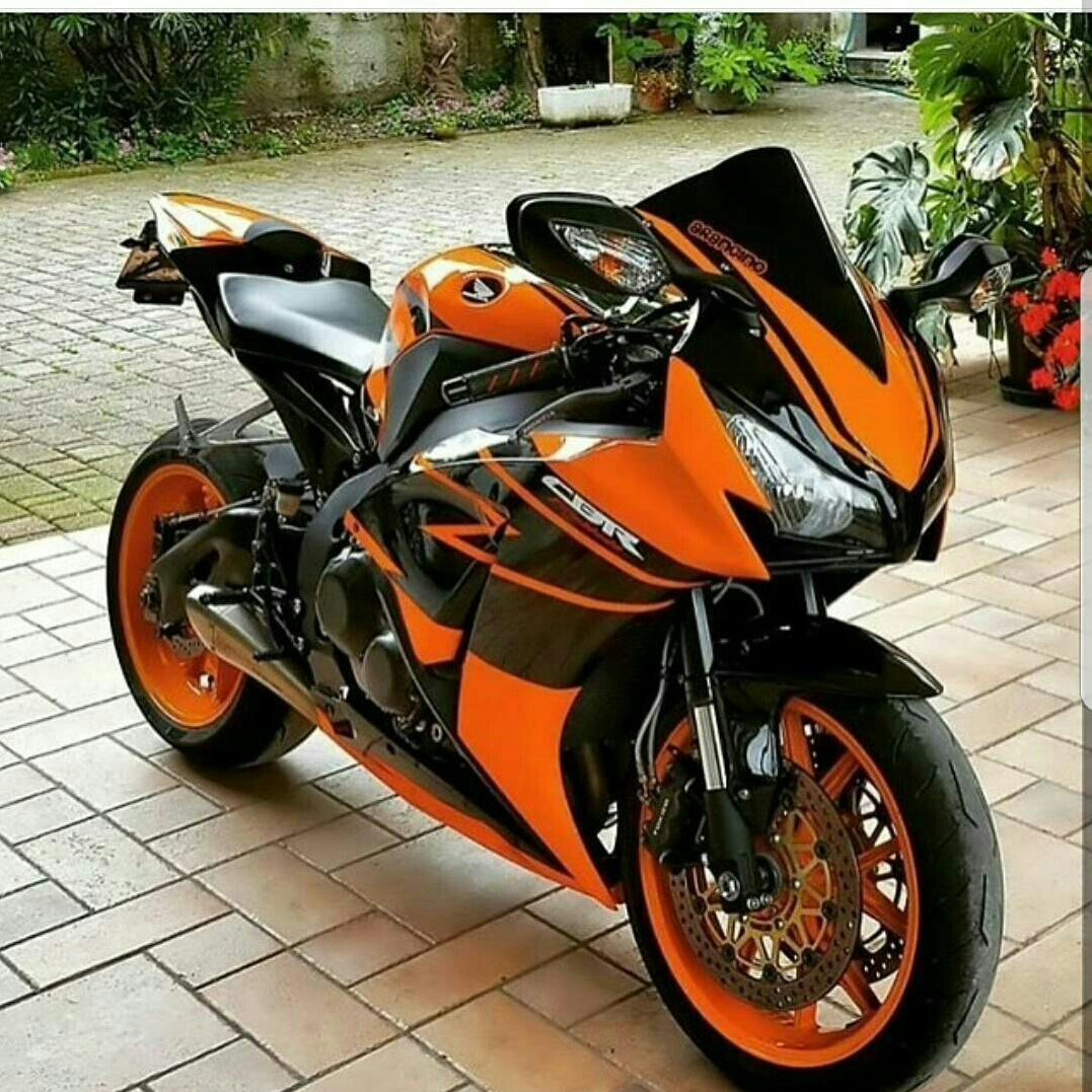 Спортбайк Хонда CBR