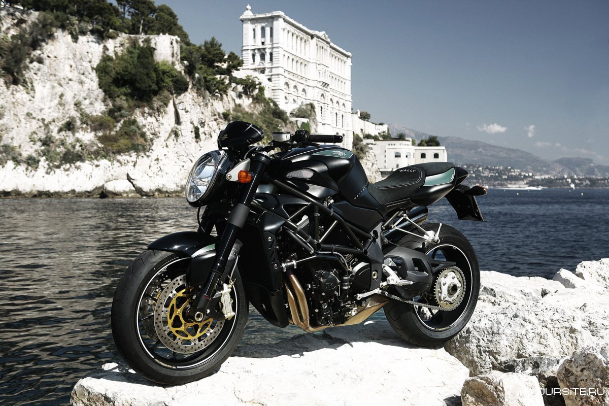 Brutale 910