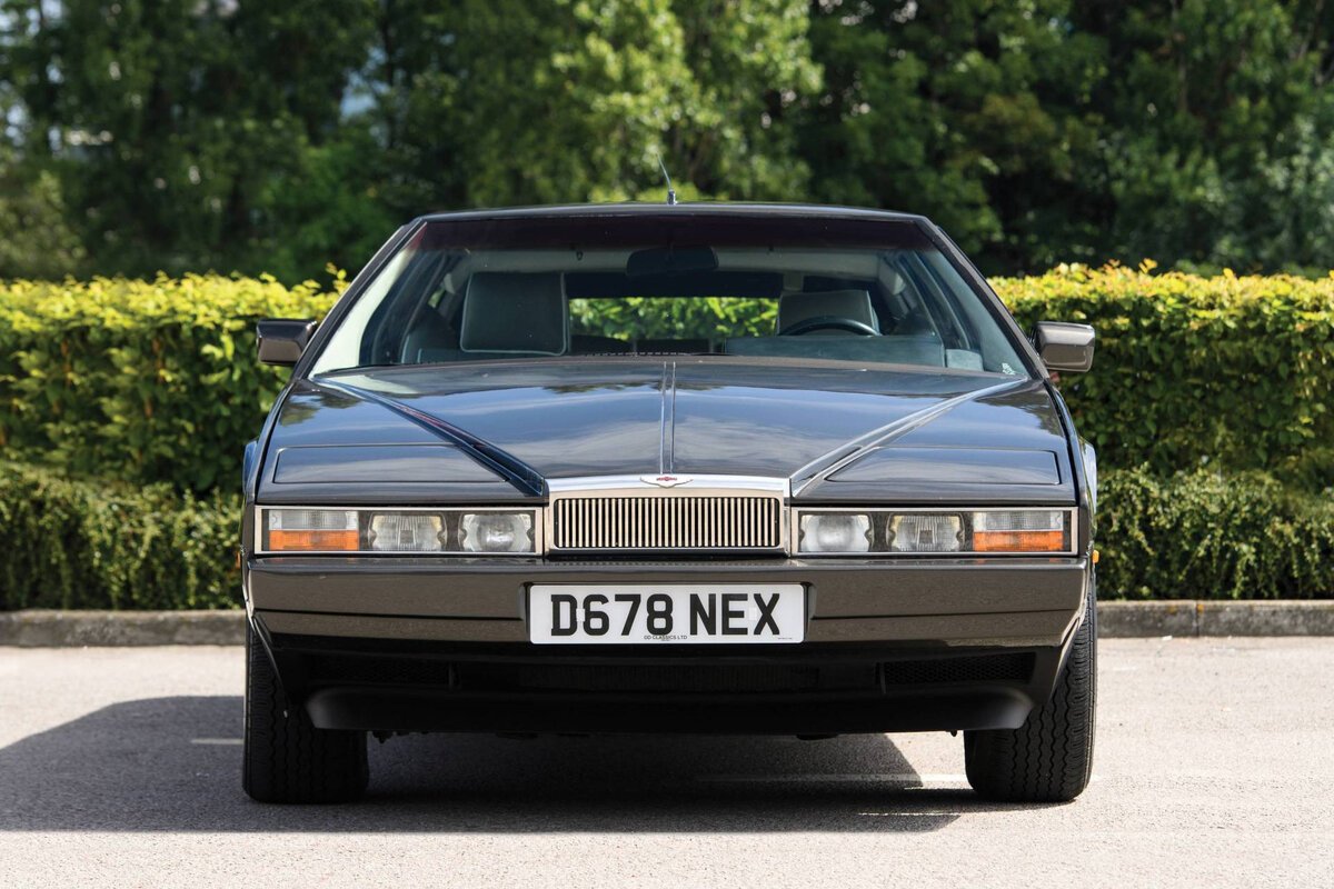 Aston Martin Lagonda 1987