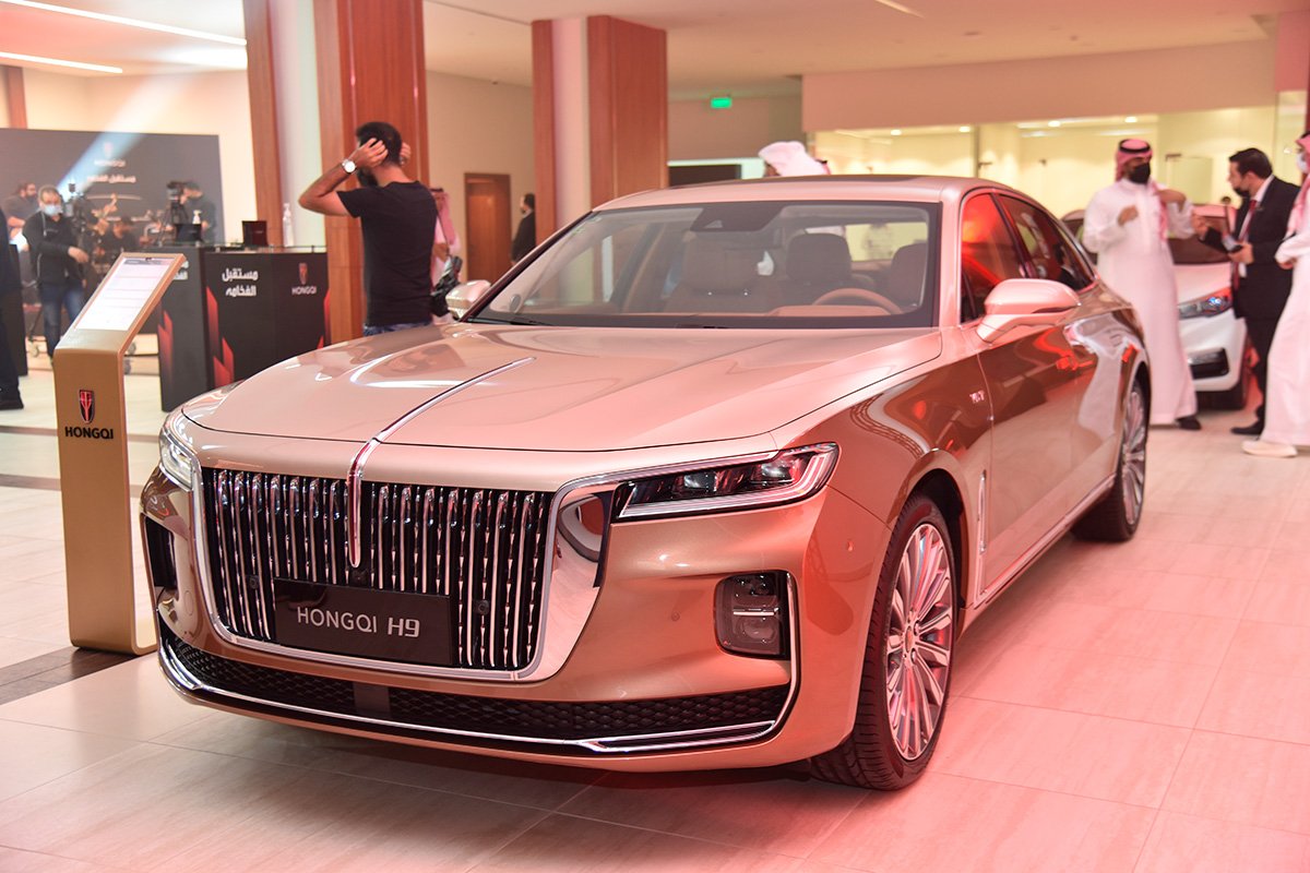 Китайский электромобиль Hongqi 2022
