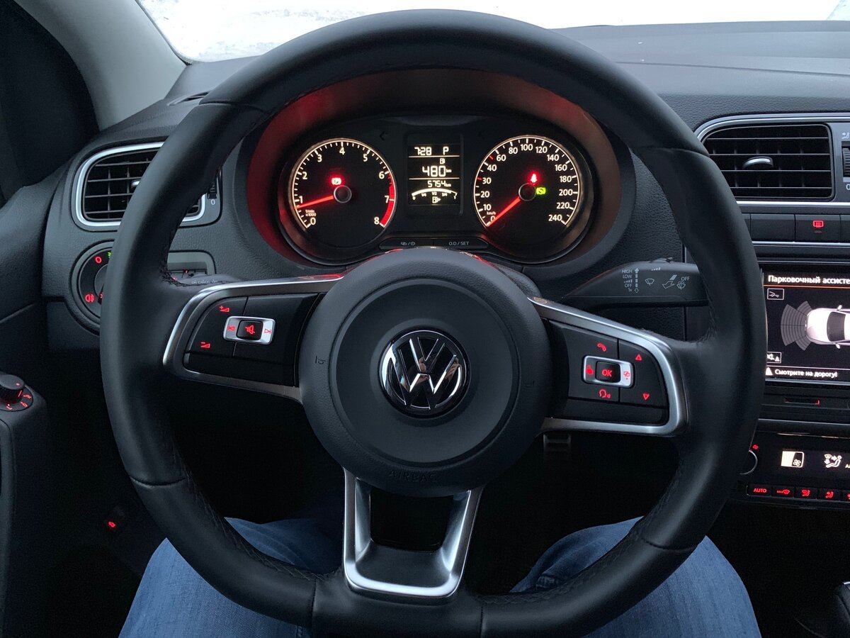 VW Polo Делимобиль