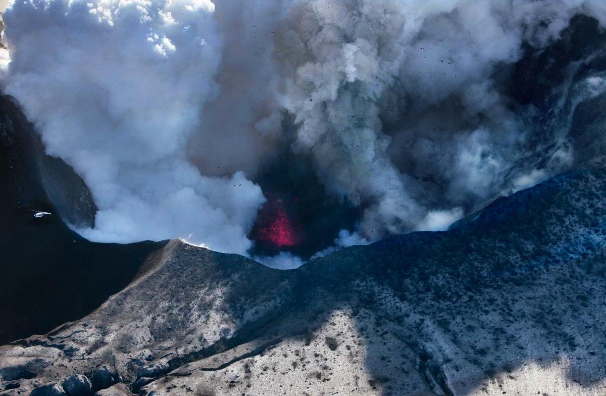 Eyjafjallajökull Volcano Eruption 2010