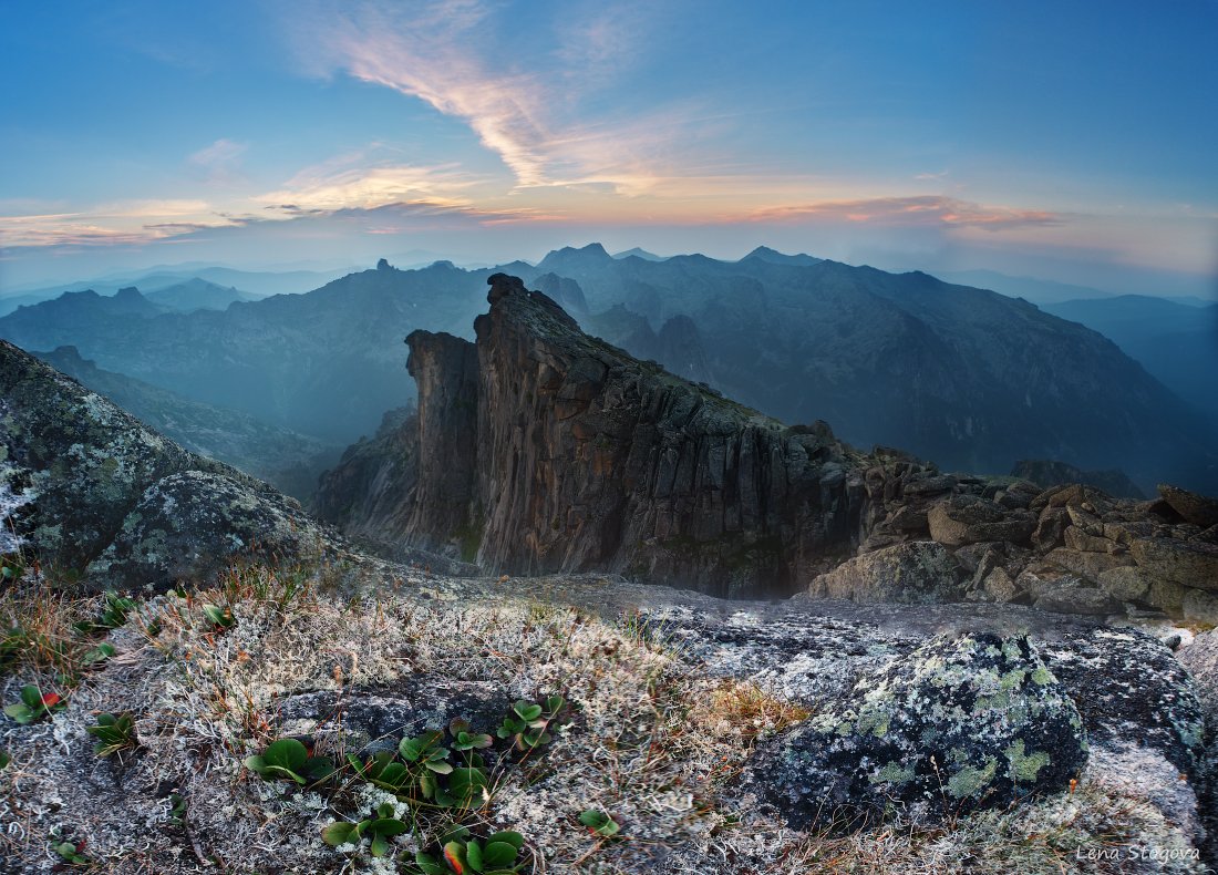 Пик зуб дракона, Западный Саян, Красноярский край