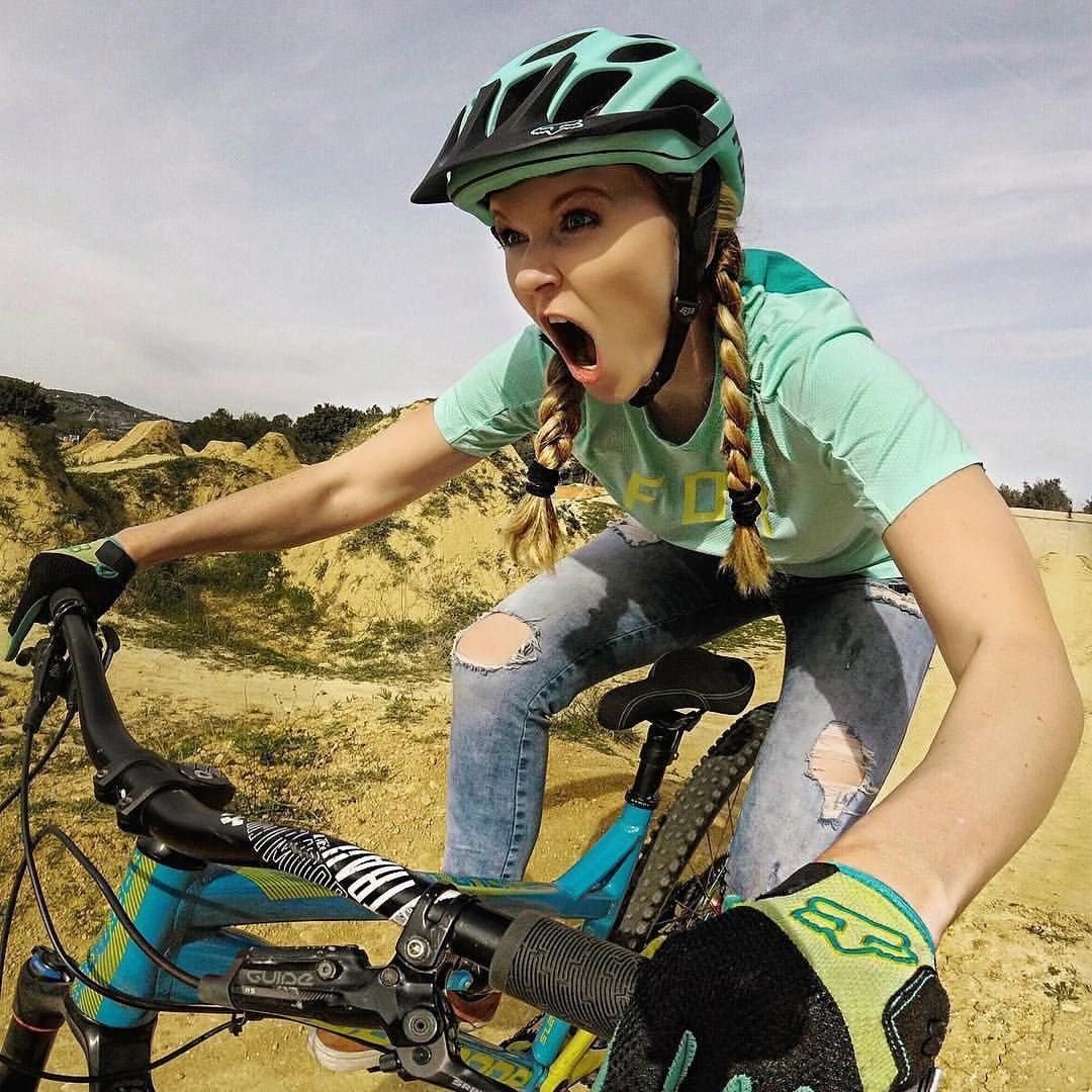 Вика из Downhill
