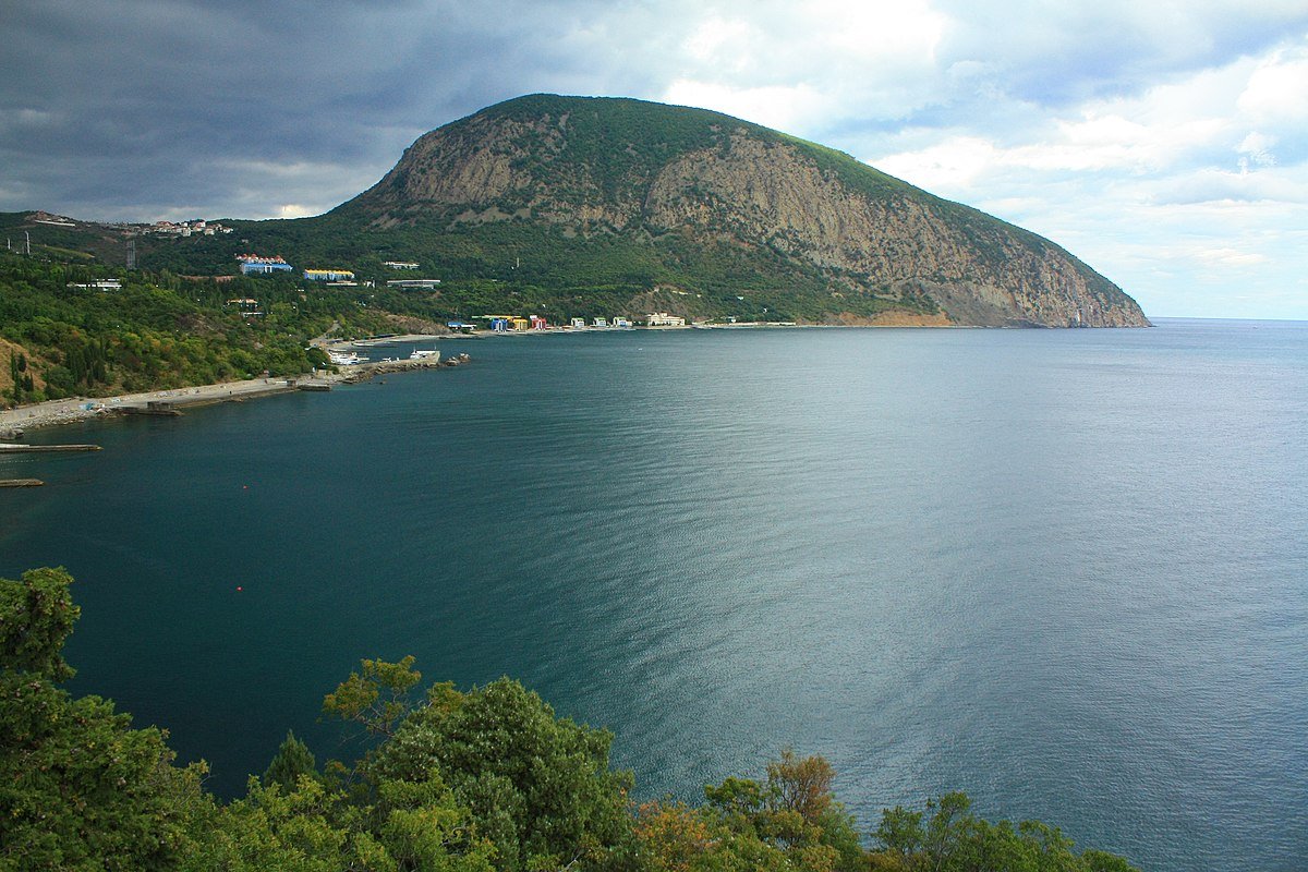 Ялта медведь гора