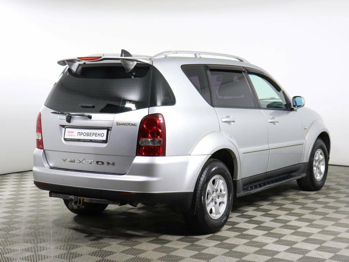 SSANGYONG Rexton 2