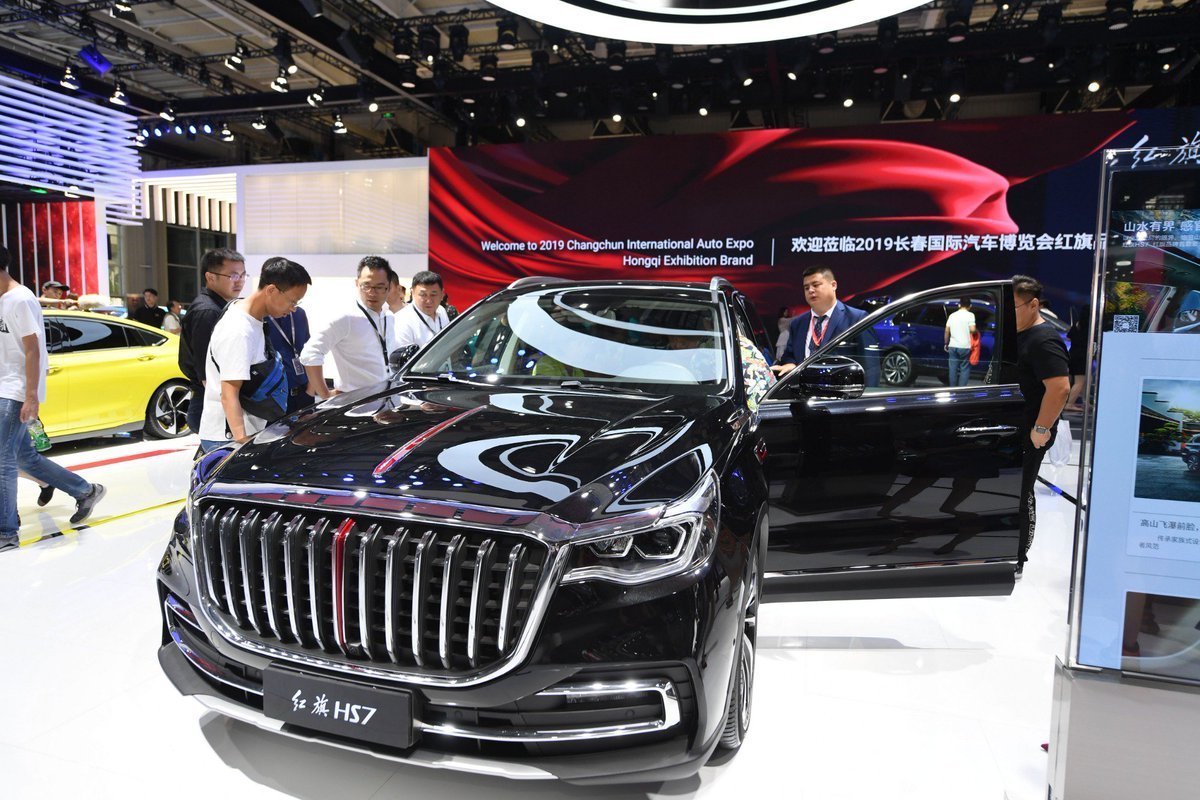 Премиум-SUV Hongqi hs7 интерьер
