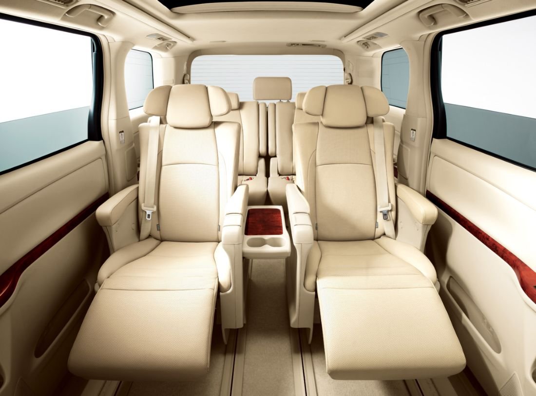 Toyota Alphard 2011