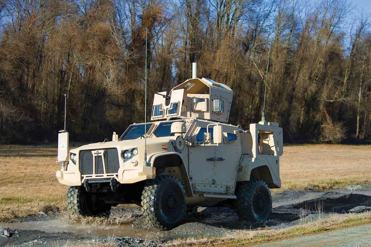 Oshkosh Defense Medium Tactical vehicle хаунд