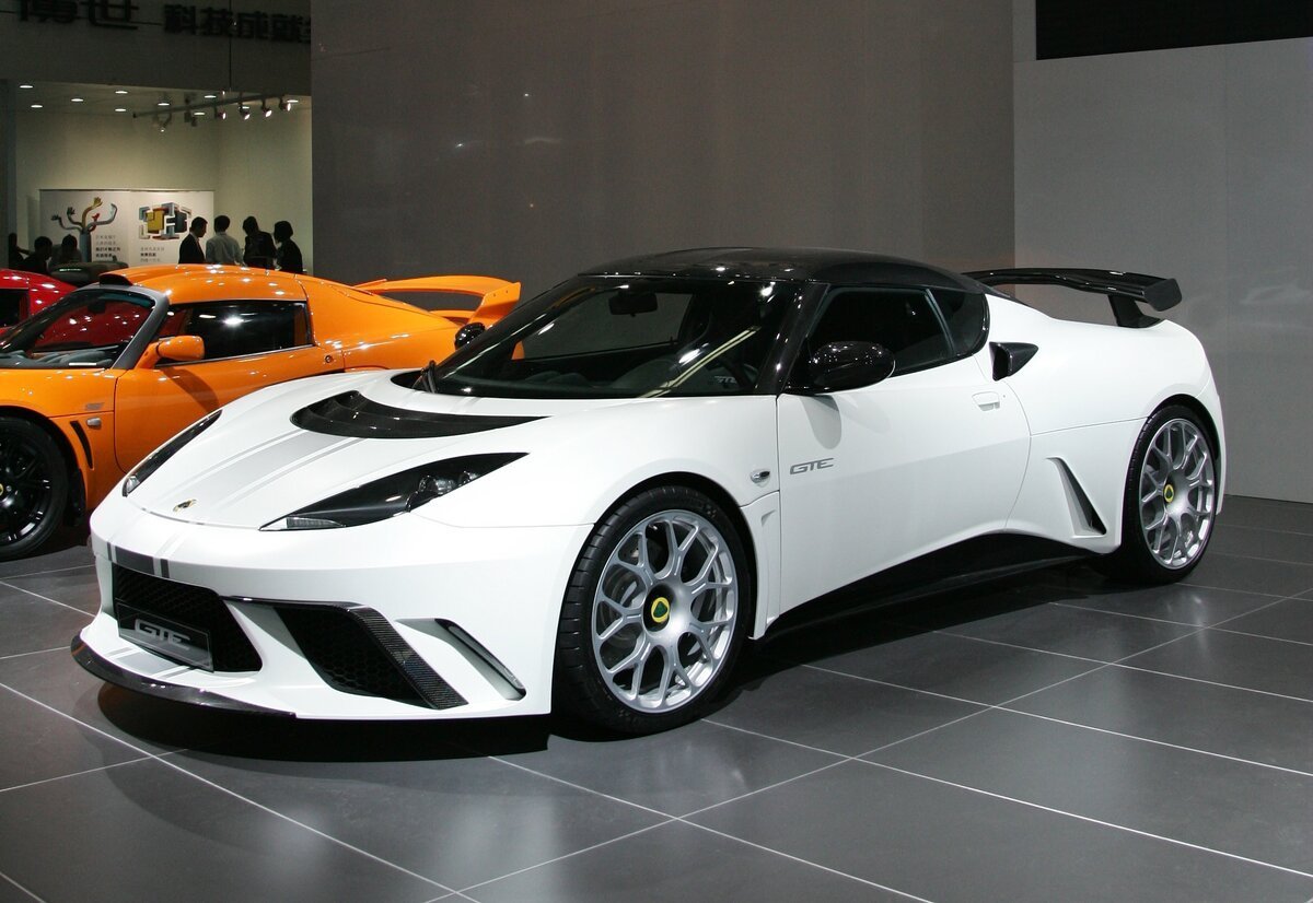 Автомобиль Lotus Evora