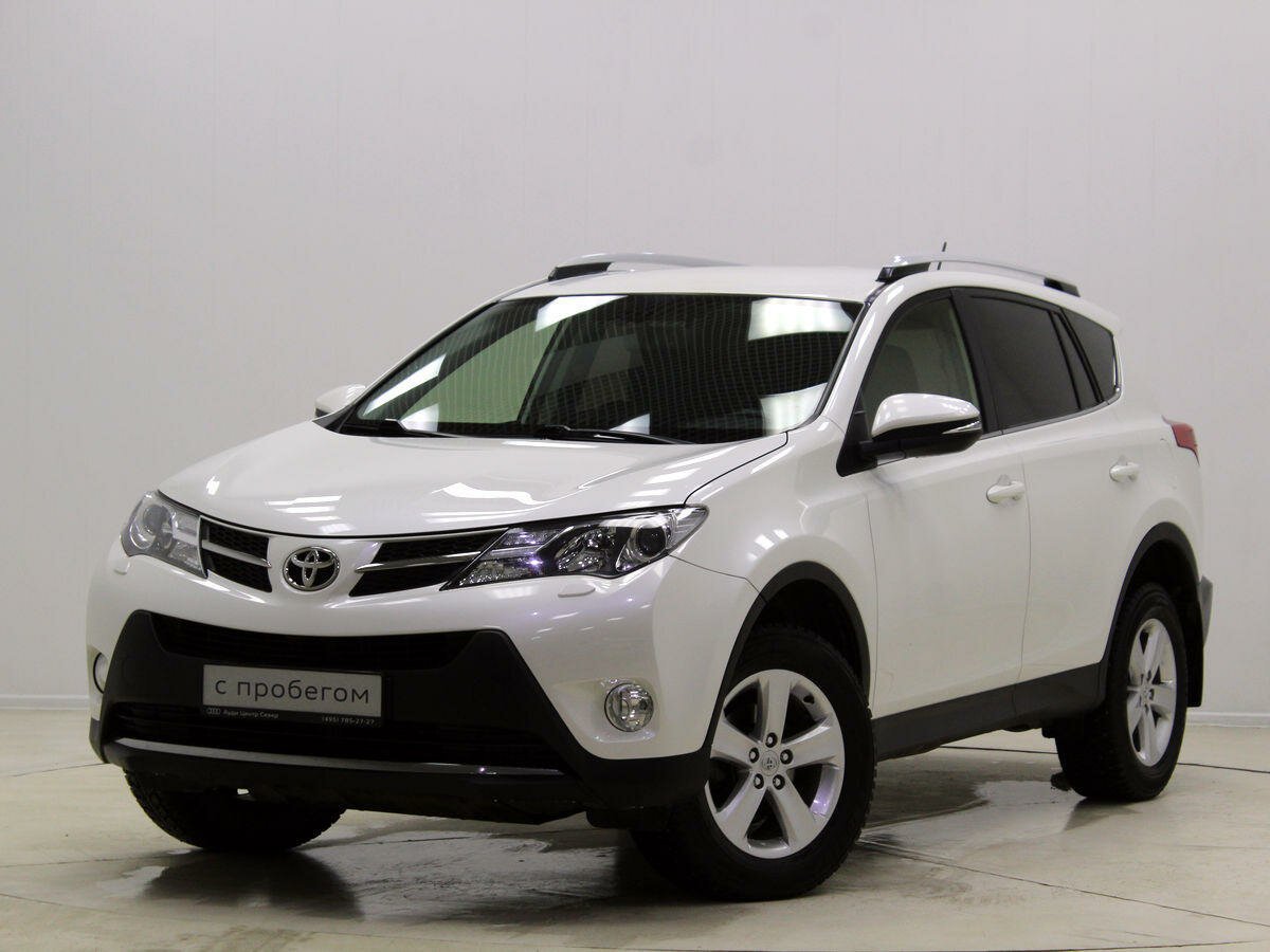 Toyota rav4 2014 белая