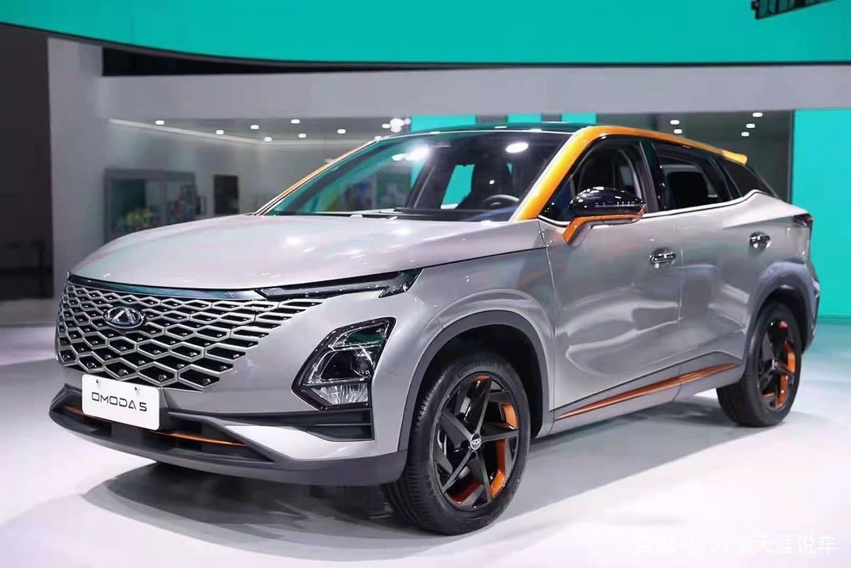 Кроссовер Omoda 5