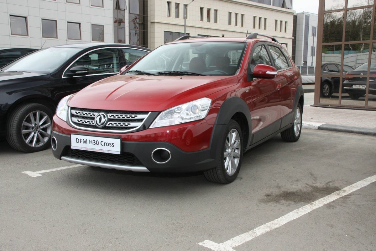 Автомобиль Донг Фенг н30