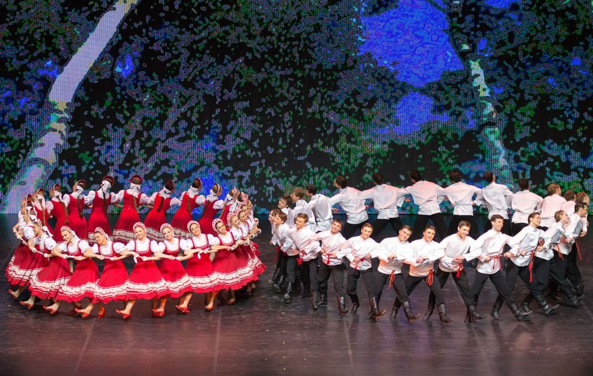 "Ансамбль ГААНТ И. А. Моисеева"
