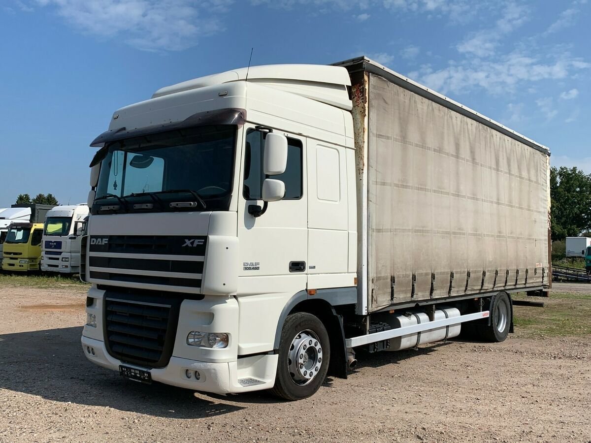 Грузовик DAF XF-105