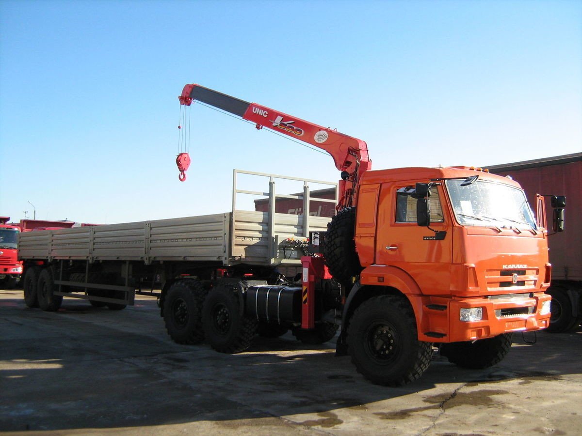 КАМАЗ манипулятор unic 500