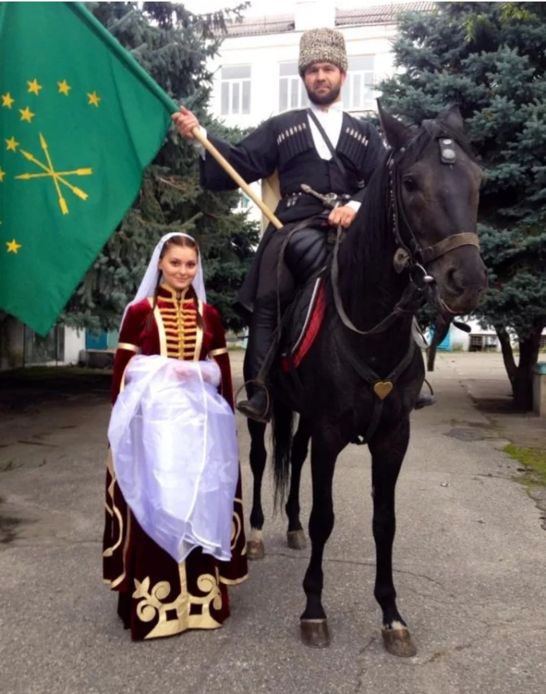 Национальный наряд карачаевцев в КЧР