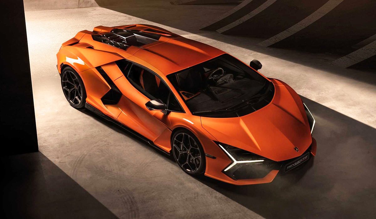 Первый автомобиль ламборгини